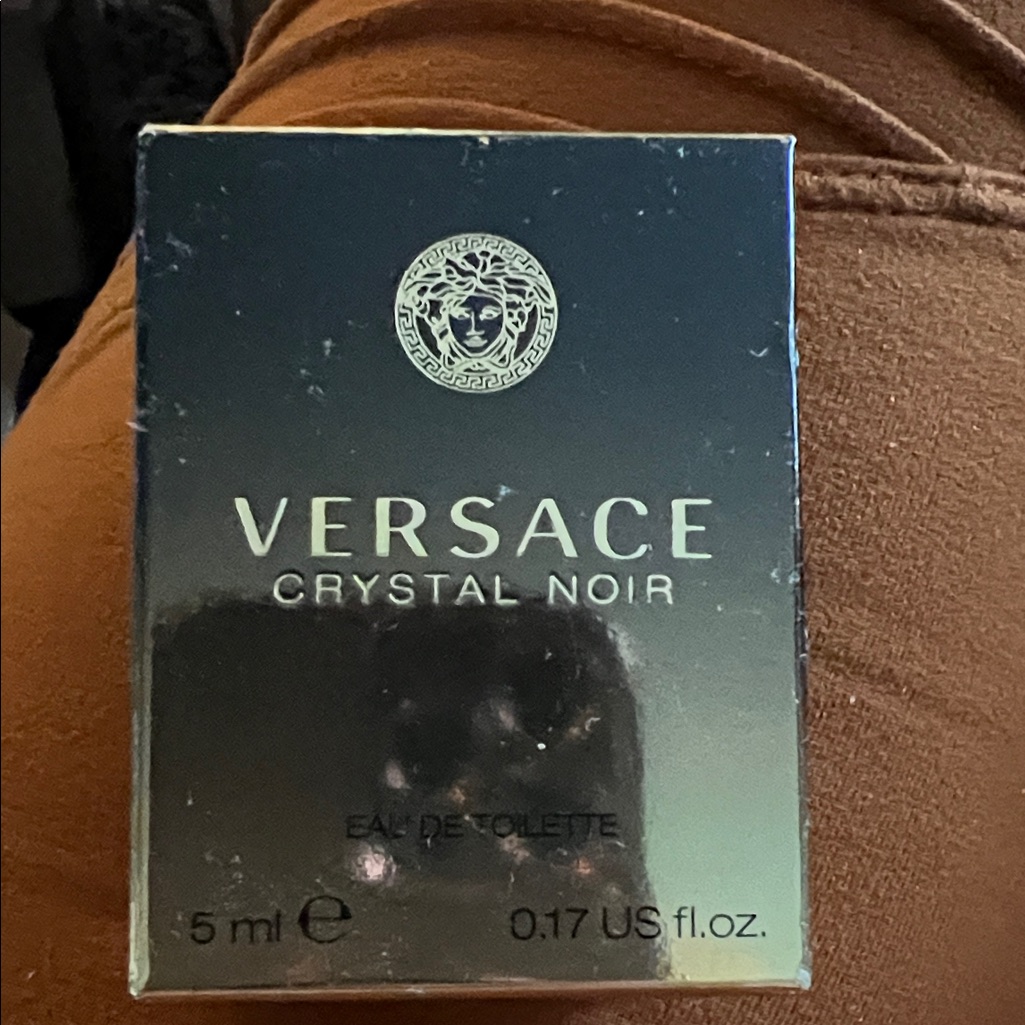 Versace Crystal Noir Black Eau De Toilette